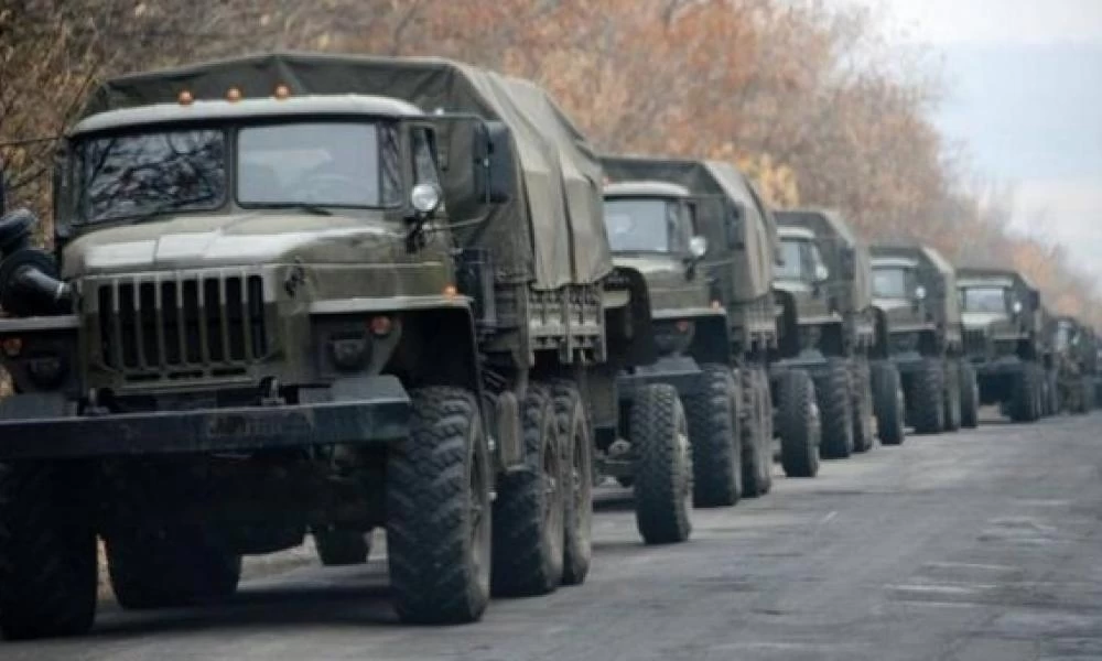 Ρωσία: Μετέφερε πυρομαχικά και θωρακισμένα οχήματα στη Ντονμπάς